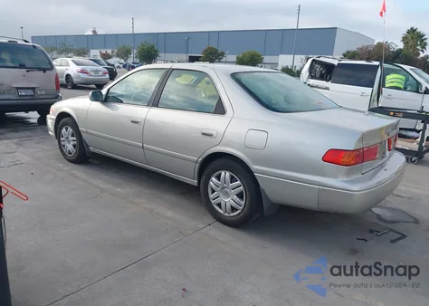 2001 Toyota Camry Le V6 из США, поврежденный, VIN 4T1BF22KX1U960529